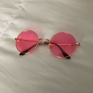 Pink women’s sunglasses